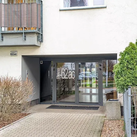 Tarnogaj Superior With Garden By Bookinghost *