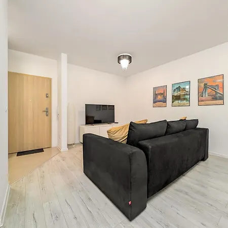 Tarnogaj Superior With Garden By Bookinghost Wrocław