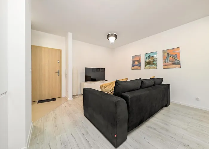 Tarnogaj Superior With Garden By Bookinghost Wrocław