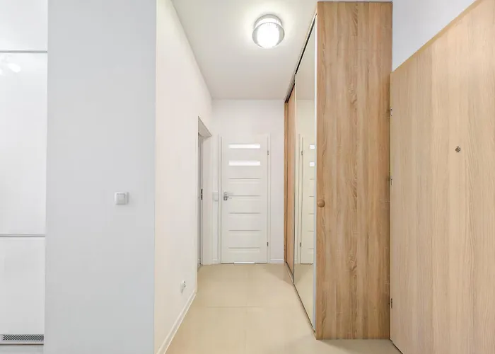 Tarnogaj Superior With Garden By Bookinghost Wrocław