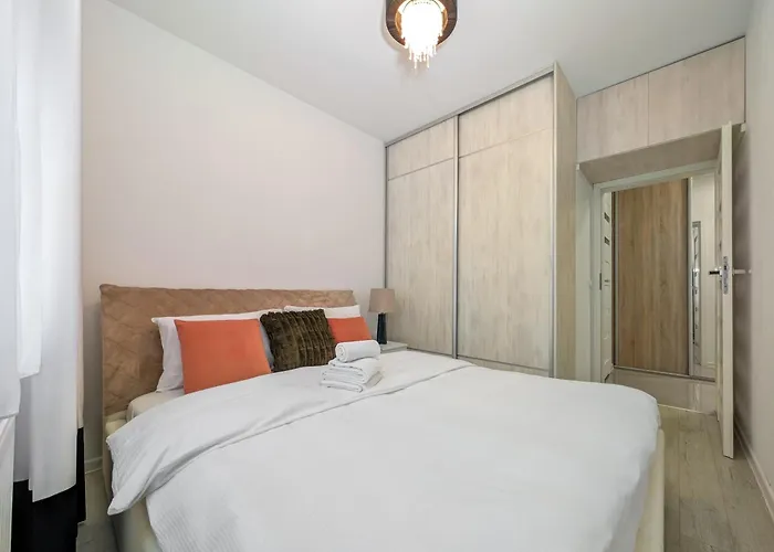 Tarnogaj Superior With Garden By Bookinghost